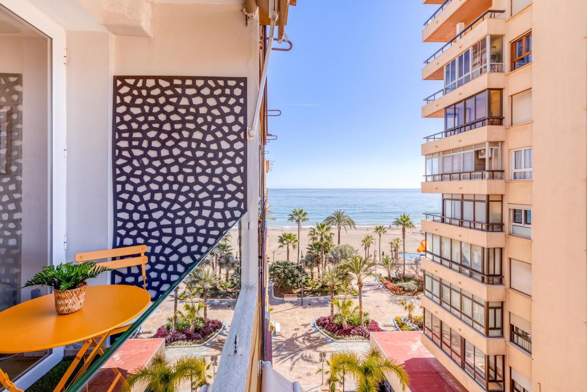 Hanami Plaza Abc Estepona Buitenkant foto
